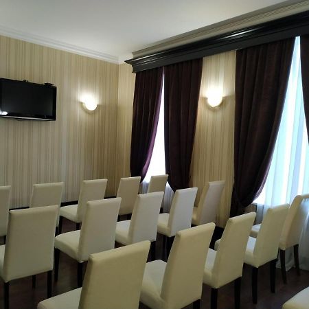 Hotel Business Apartments Dnipro Eksteriør billede