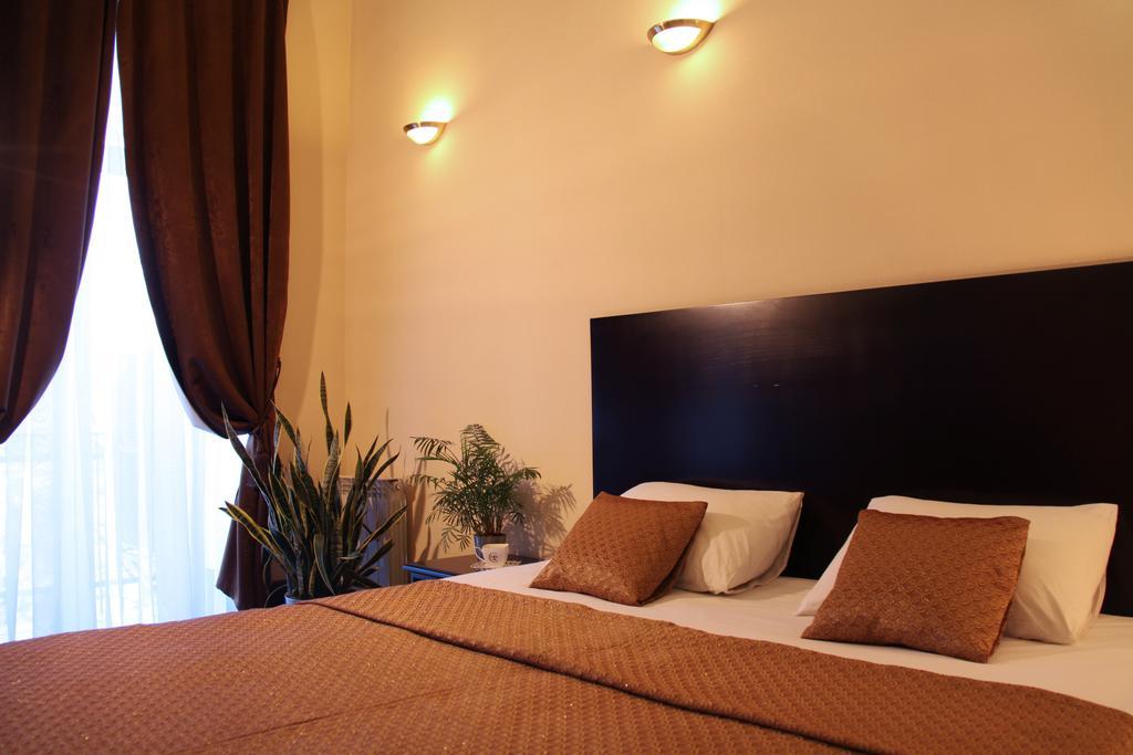 Hotel Business Apartments Dnipro Eksteriør billede